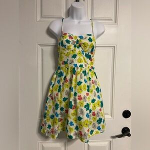 T29a- AMERICAN EAGLE OUTFITTERS Floral Smocked Spaghetti Strap Fit & Flare Dress